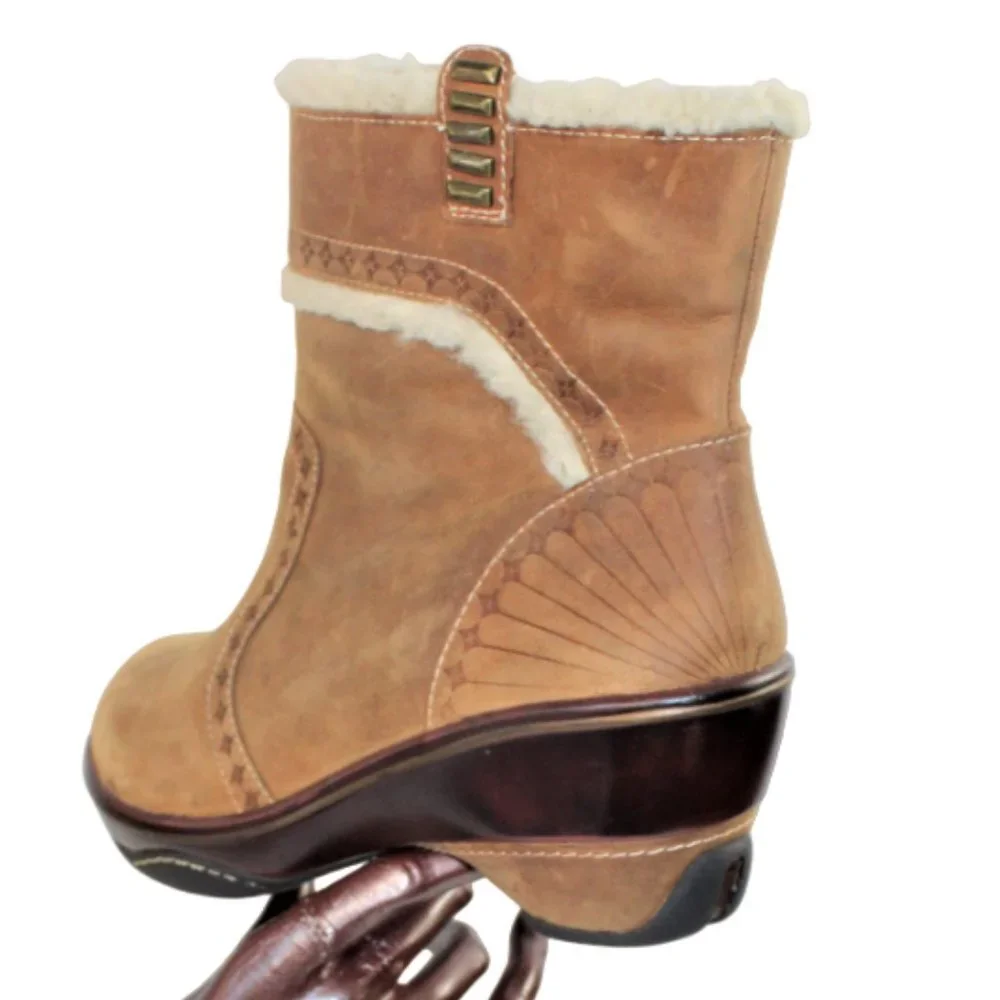 Jambu Valencia Tribal Embossed Suede Sport Wedge Boots Size 11